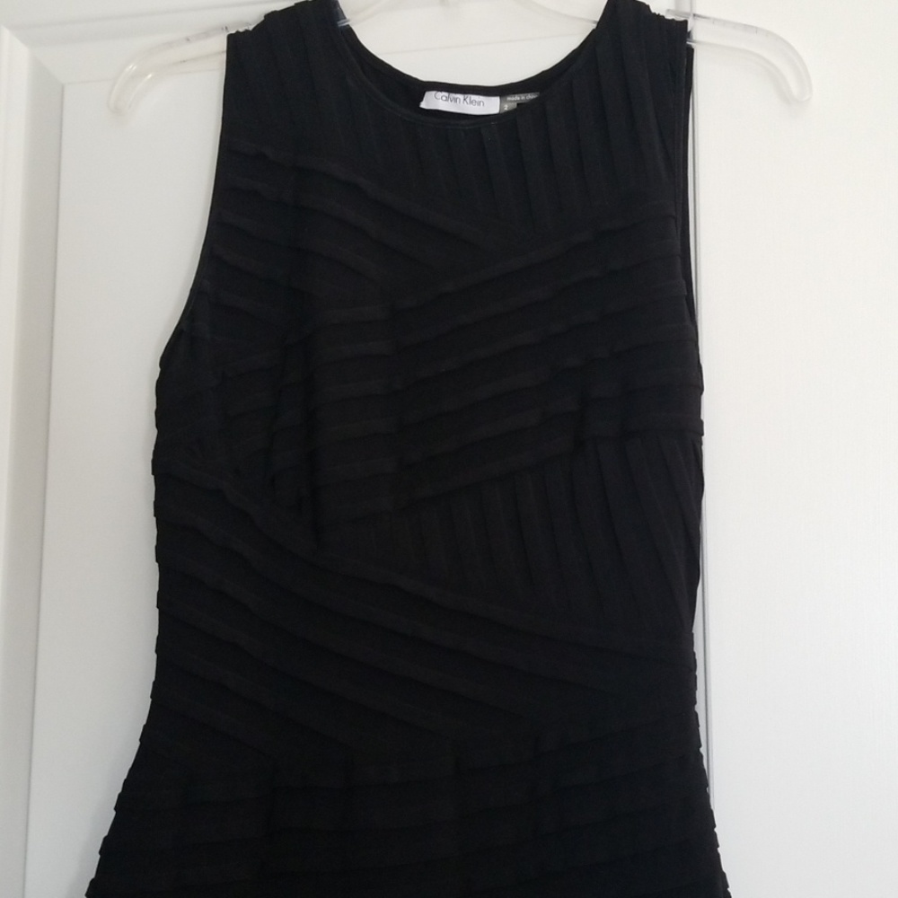 Dress - Picture 2 of 5